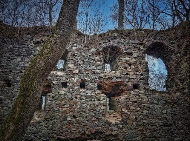 Zřícenina Hradu Nový Herštejn, Czech Republic (Czechia)